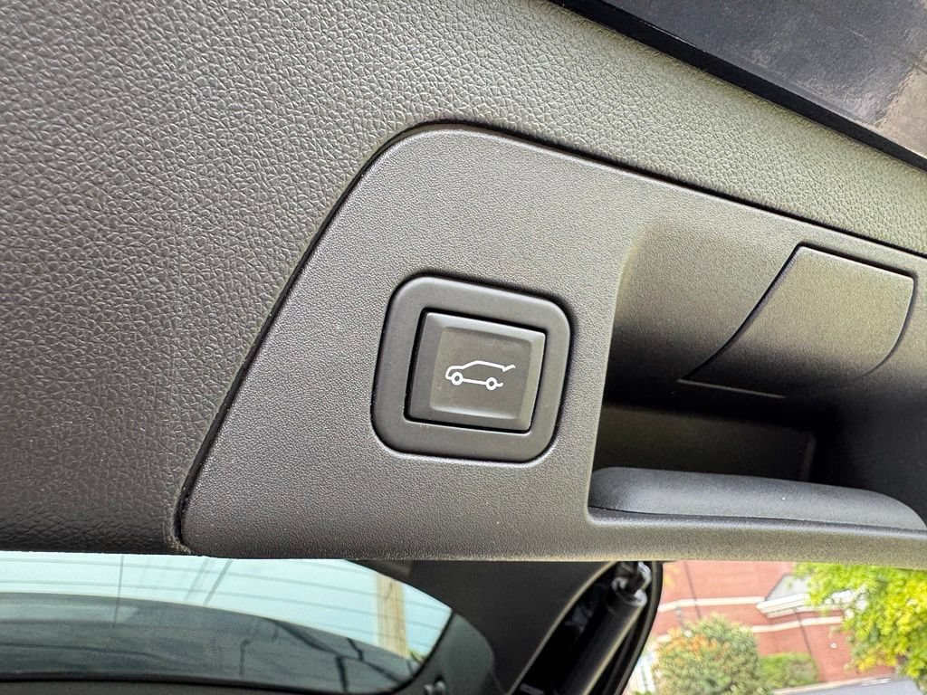 Certified 2023 Buick Envision Avenir AWD/4WD image 31