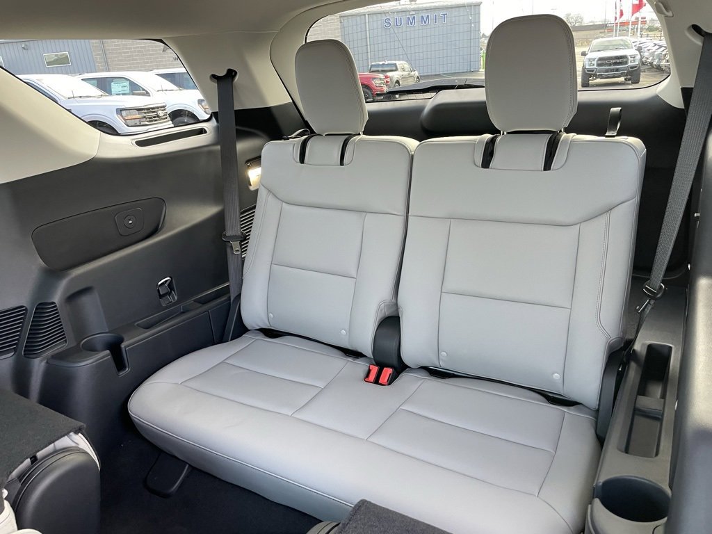 New 2026 Ford Explorer Active image 9