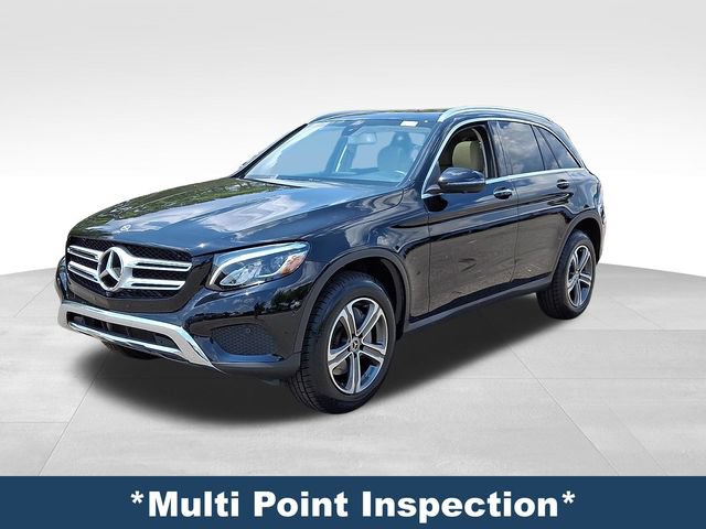 Used 2019 Mercedes-Benz GLC 300 4MATIC w/ Parking Assistance Package image 4