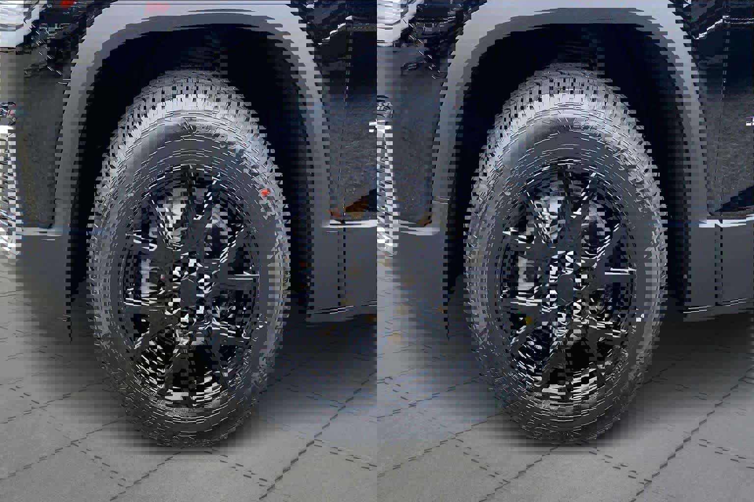 Used 2023 GMC Acadia SLE w/ Driver Convenience Package image 11