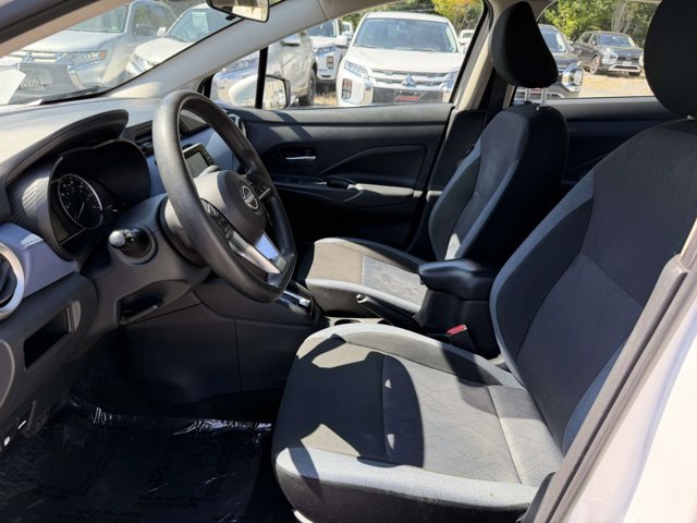 Used 2024 Nissan Versa SV FWD image 15