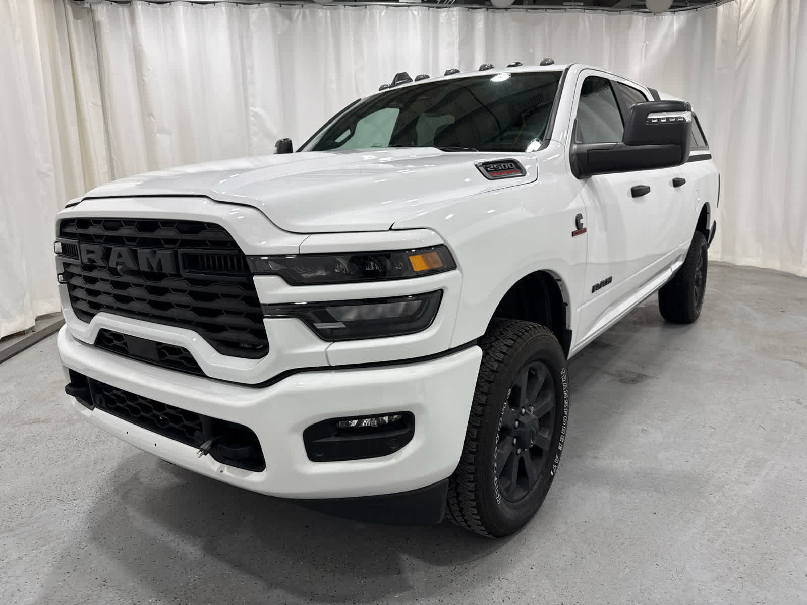 Used 2025 RAM 2500 Big Horn AWD/4WD image 1