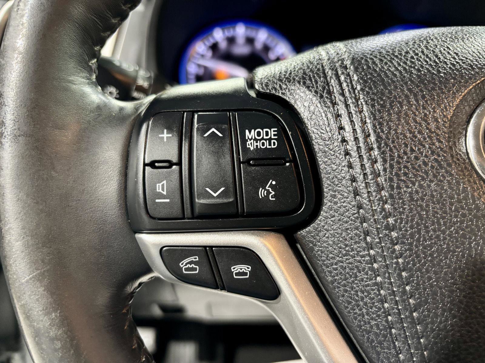 Used 2015 Toyota Highlander Plus image 23