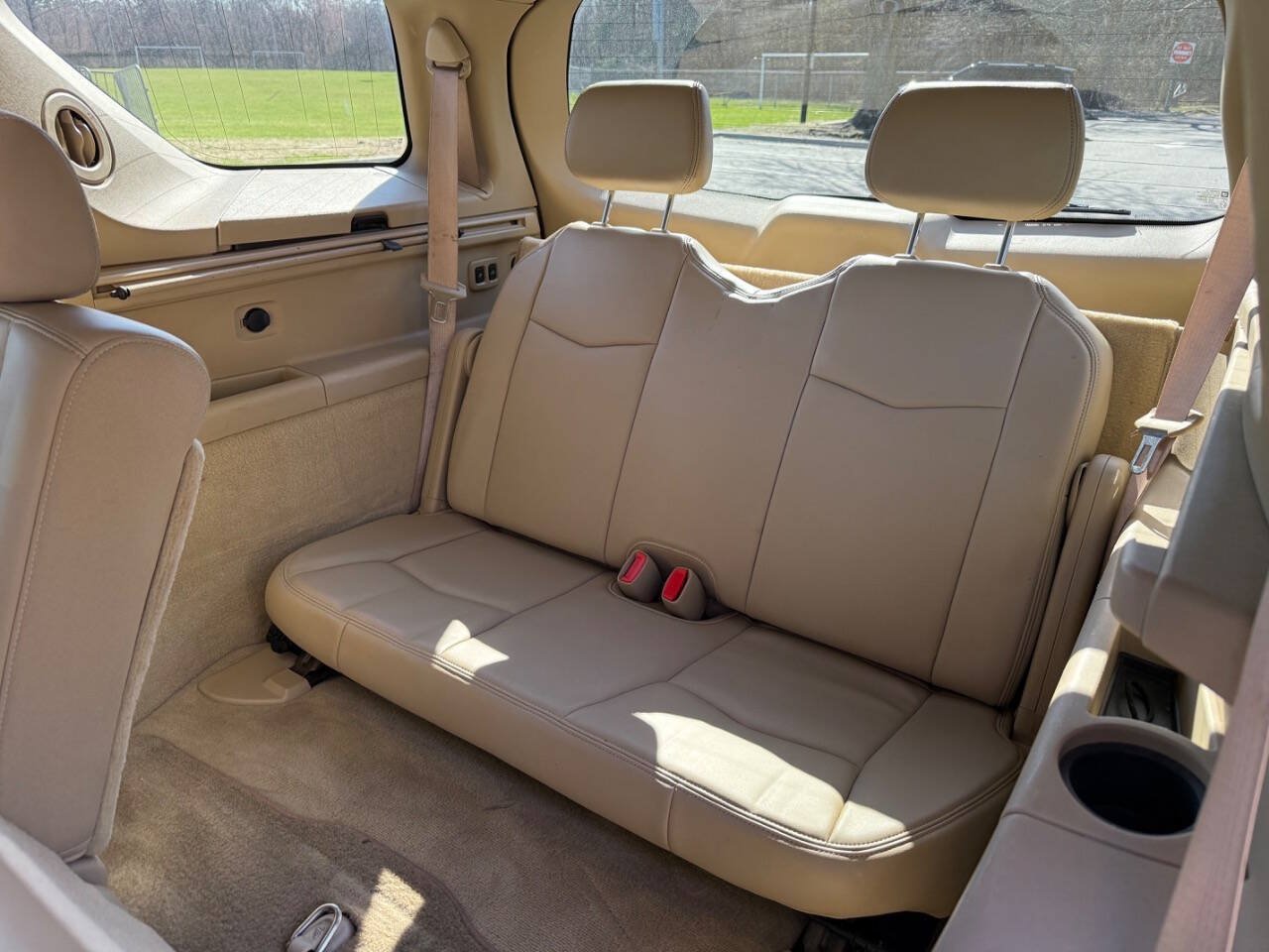 Used 2006 Cadillac SRX w/ Drivers Level One Package AWD/4WD image 16