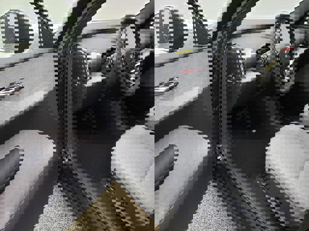 New 2025 Volvo EX30 Ultra w/ Protection Package Premier image 6