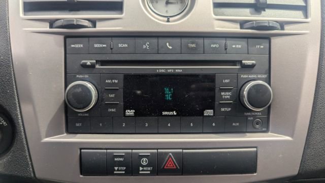 Used 2010 Chrysler Sebring Touring FWD image 30