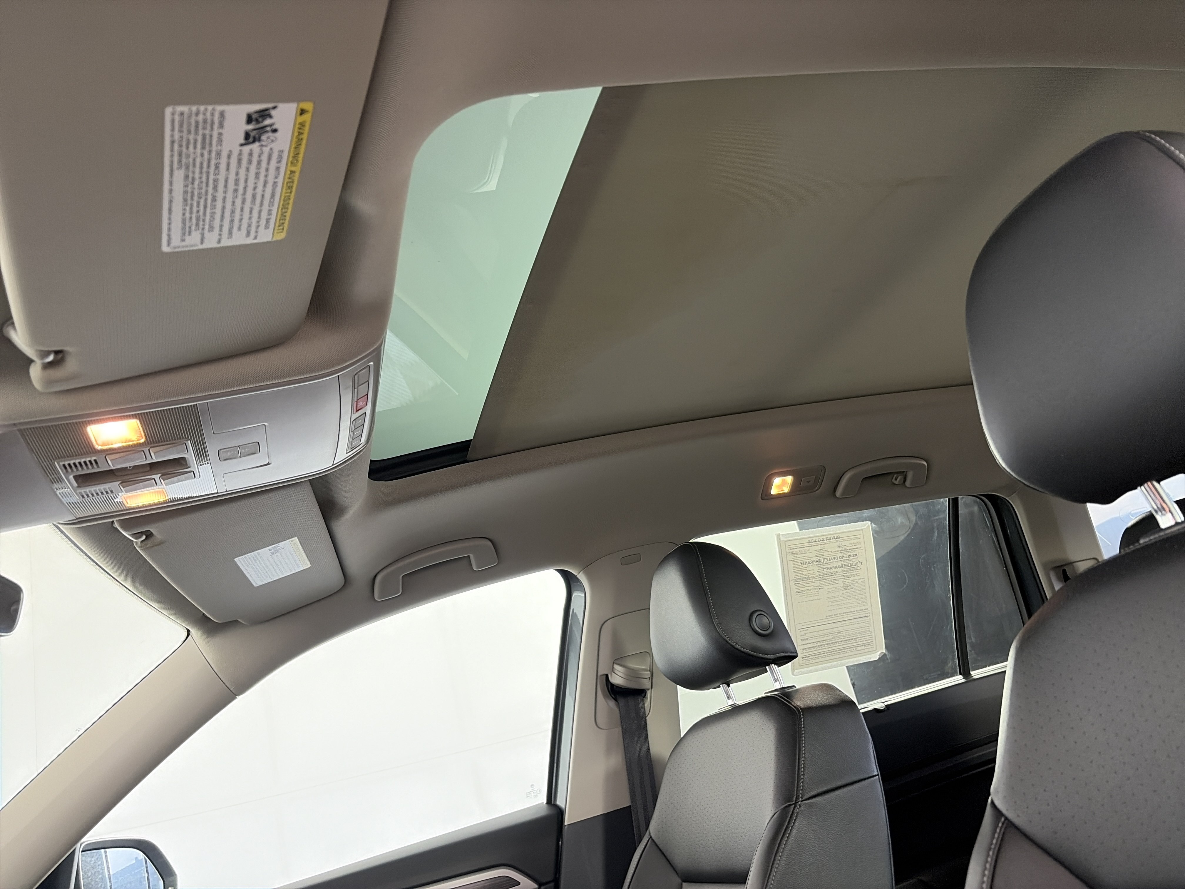 Used 2018 Volkswagen Atlas SEL FWD image 19