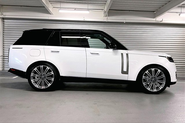Certified 2025 Land Rover Range Rover SE image 14