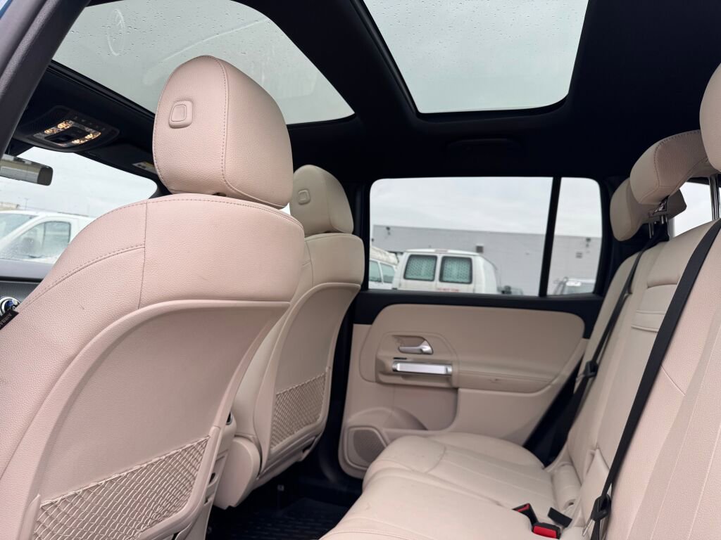 Certified 2022 Mercedes-Benz GLB 250 4MATIC image 15