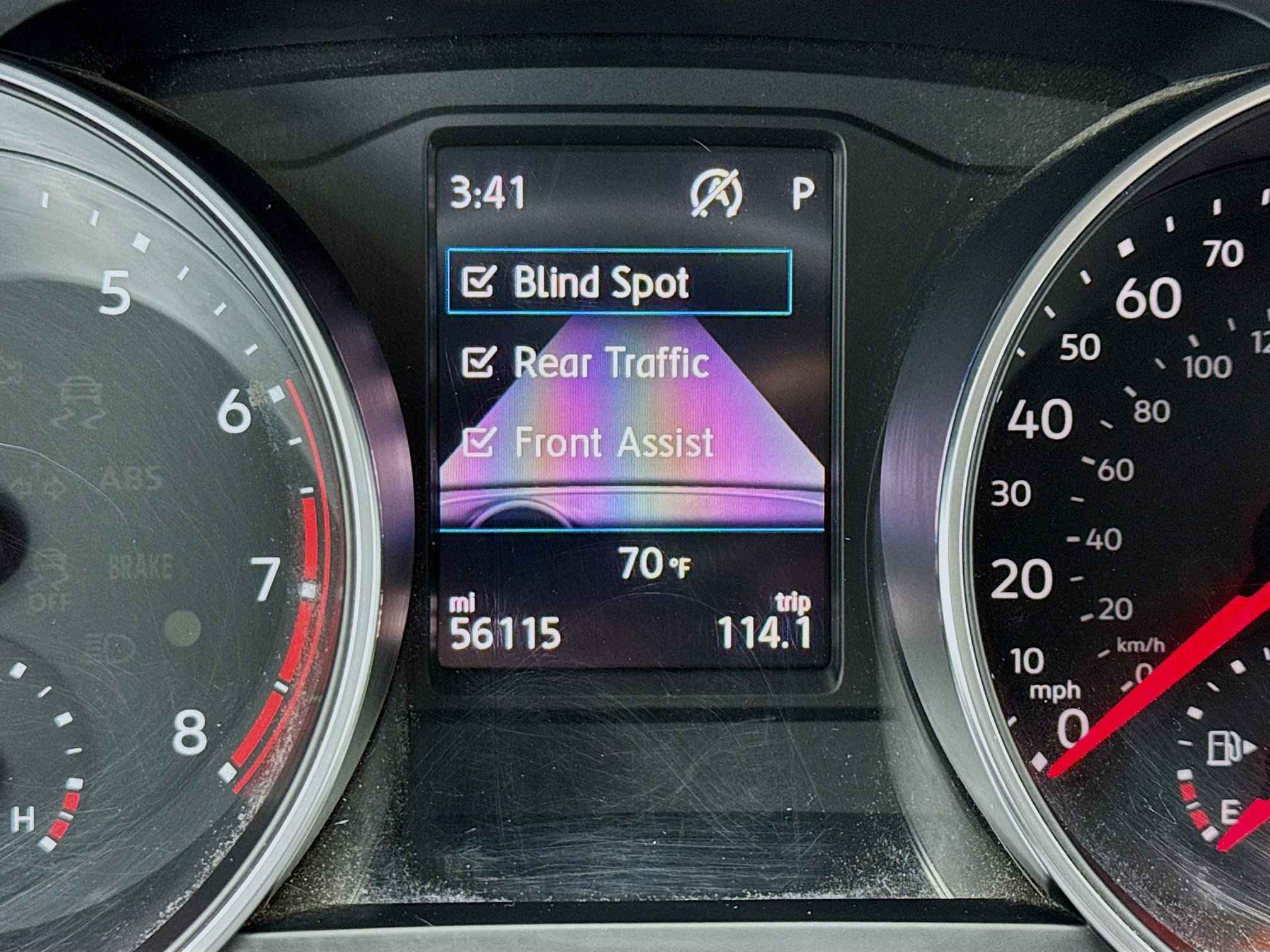 Used 2018 Volkswagen Tiguan SE FWD image 8