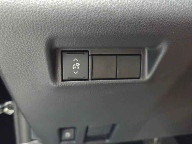 Used 2026 Toyota RAV4 AWD image 27