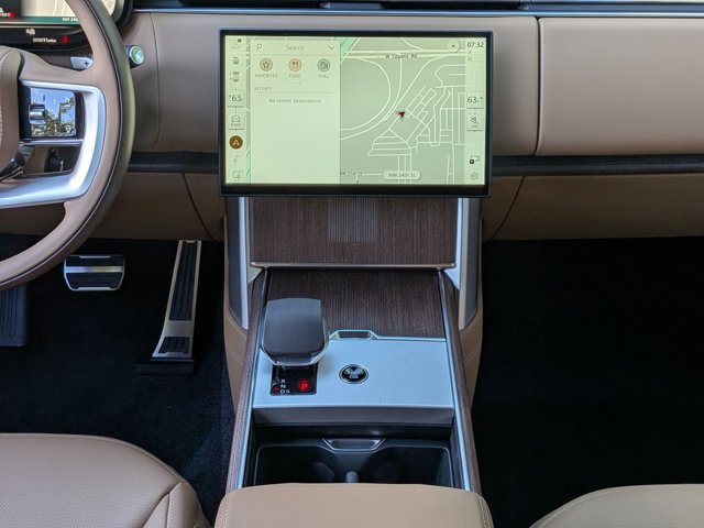 New 2026 Land Rover Range Rover Autobiography AWD/4WD image 11