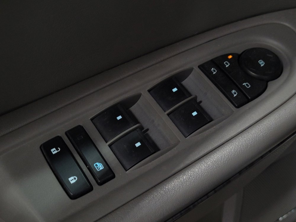Used 2013 Chevrolet Traverse LTZ AWD/4WD image 27