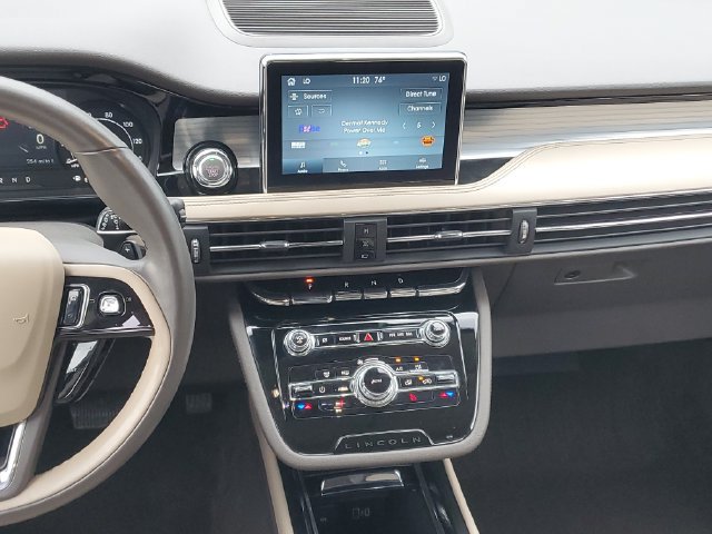 Used 2021 Lincoln Corsair FWD image 14