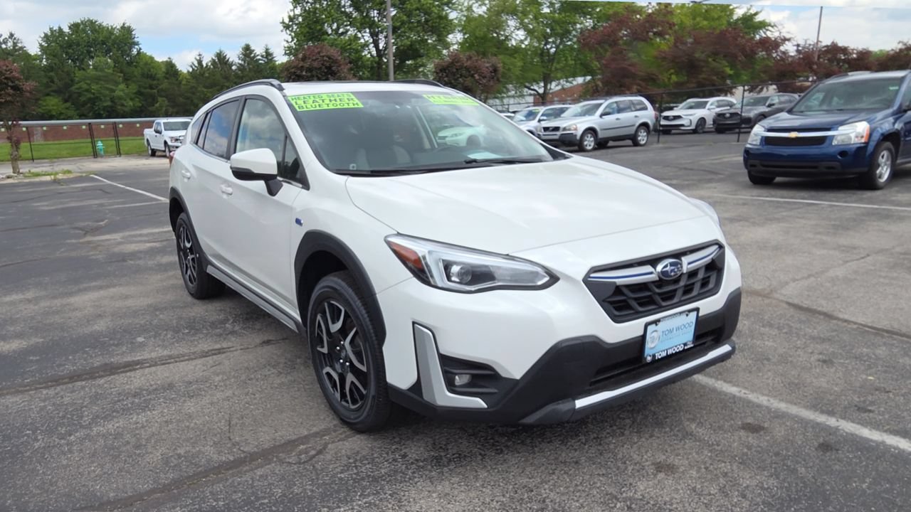 Used 2023 Subaru Crosstrek Hybrid w/ Moonroof Package w/Navigation AWD/4WD image 2