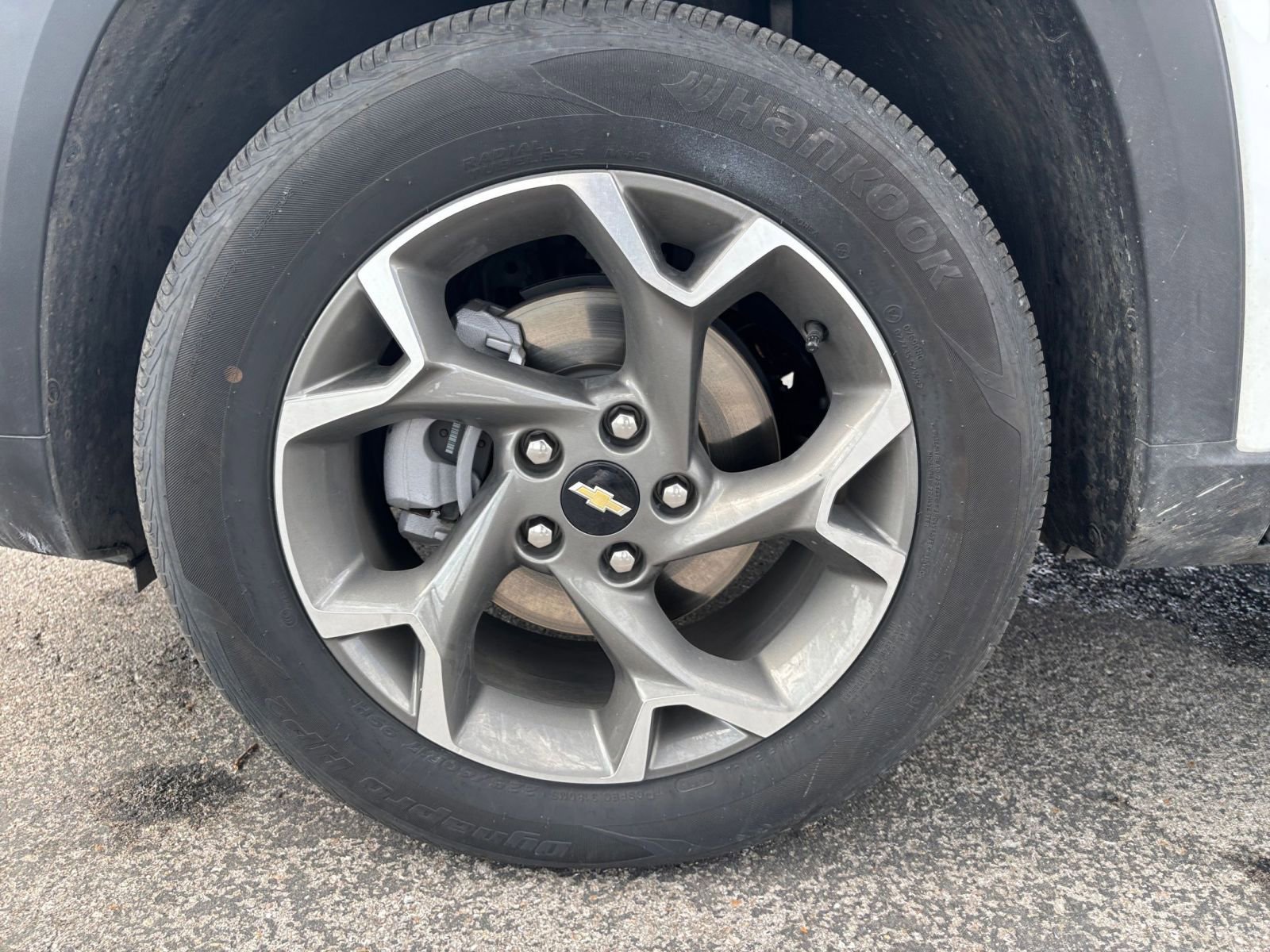 Used 2025 Chevrolet Trax LT image 29