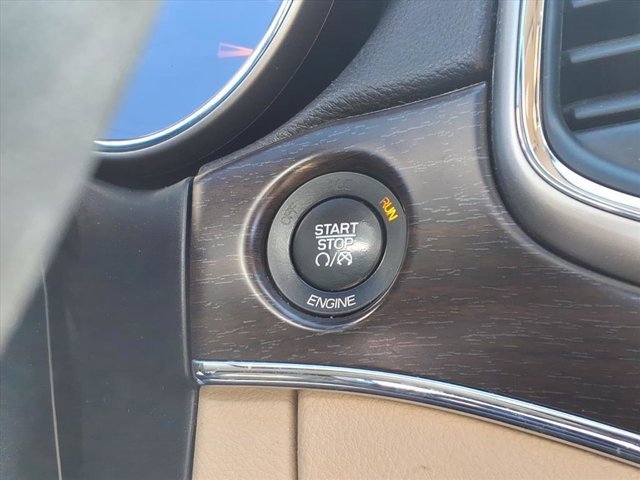 Used 2014 Jeep Grand Cherokee Limited w/ Trailer Tow Group IV image 18