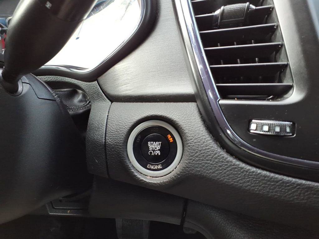 Used 2016 Chrysler 200 S w/ Comfort Group image 21