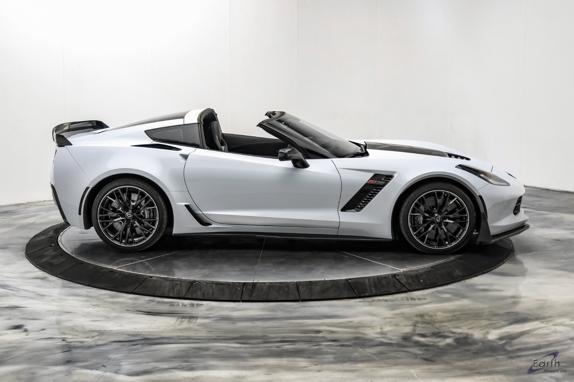 Used 2019 Chevrolet Corvette Z06 RWD image 24