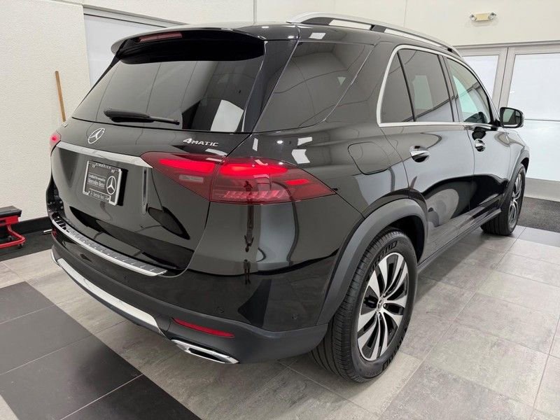 Used 2025 Mercedes-Benz GLE 450 4MATIC image 2