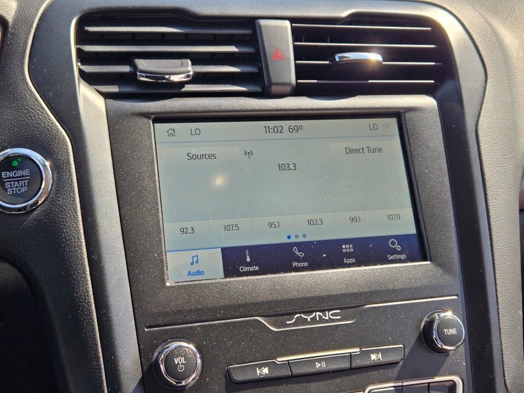 Used 2020 Ford Fusion SE w/ Equipment Group 151A image 21