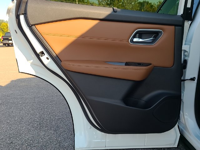 New 2026 Nissan Rogue Platinum w/ Platinum Premium Package AWD/4WD image 23