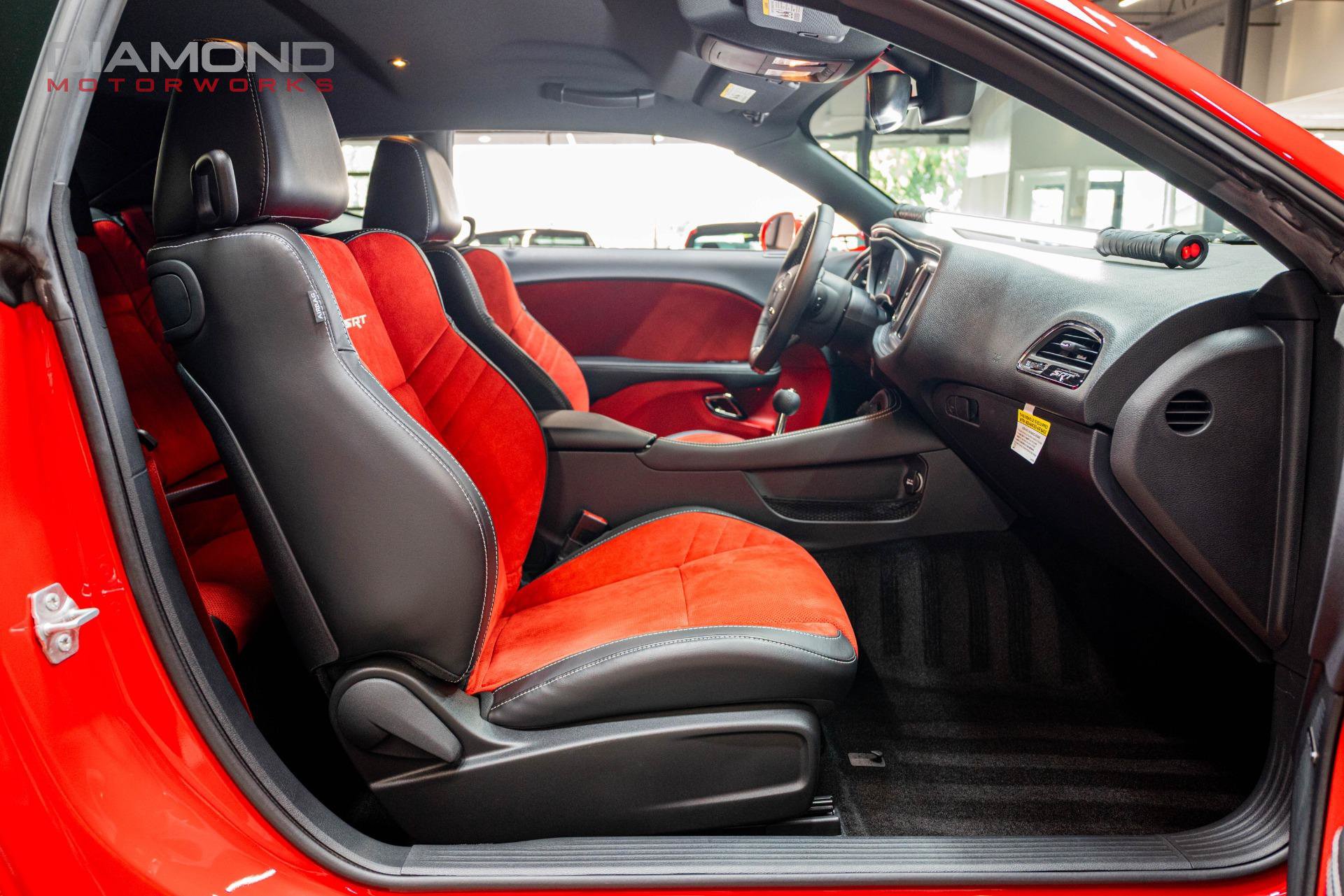 Used 2015 Dodge Challenger SRT Hellcat RWD image 87