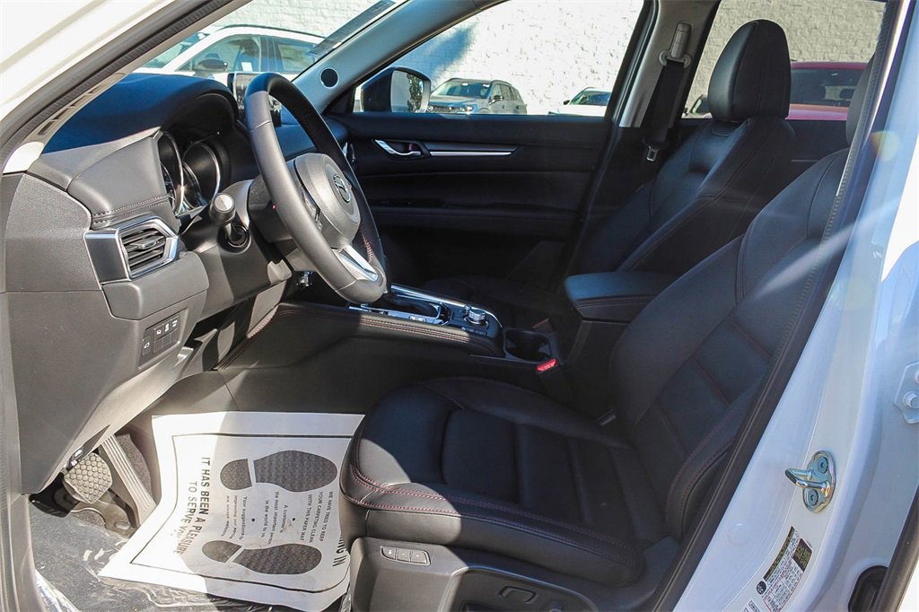 New 2025 MAZDA CX-5 Carbon Edition image 19