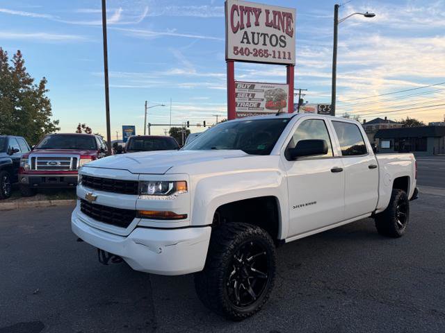 Used 2018 Chevrolet Silverado 1500 Custom w/ Custom Value Package image 9