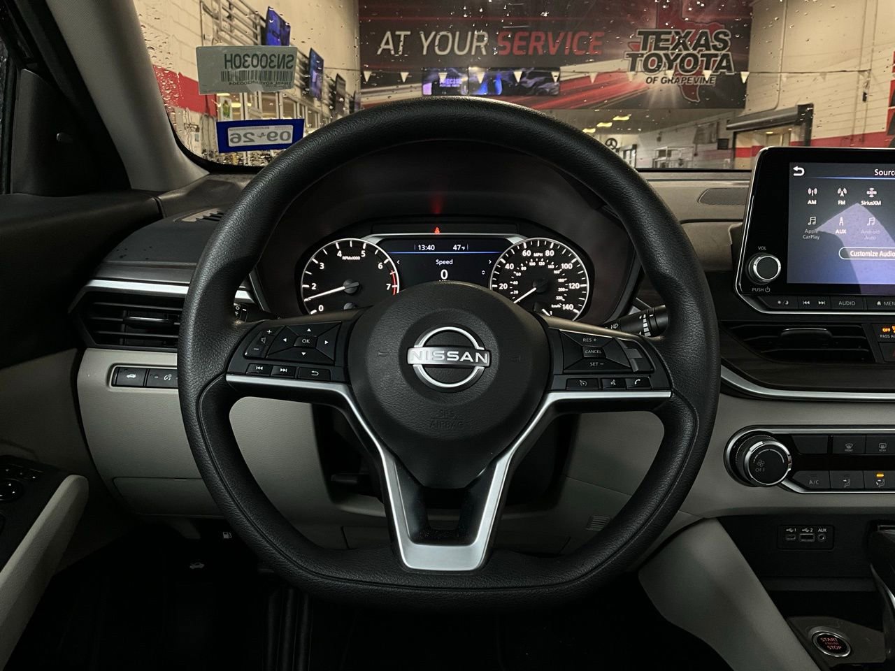 Used 2025 Nissan Altima 2.5 SV image 31