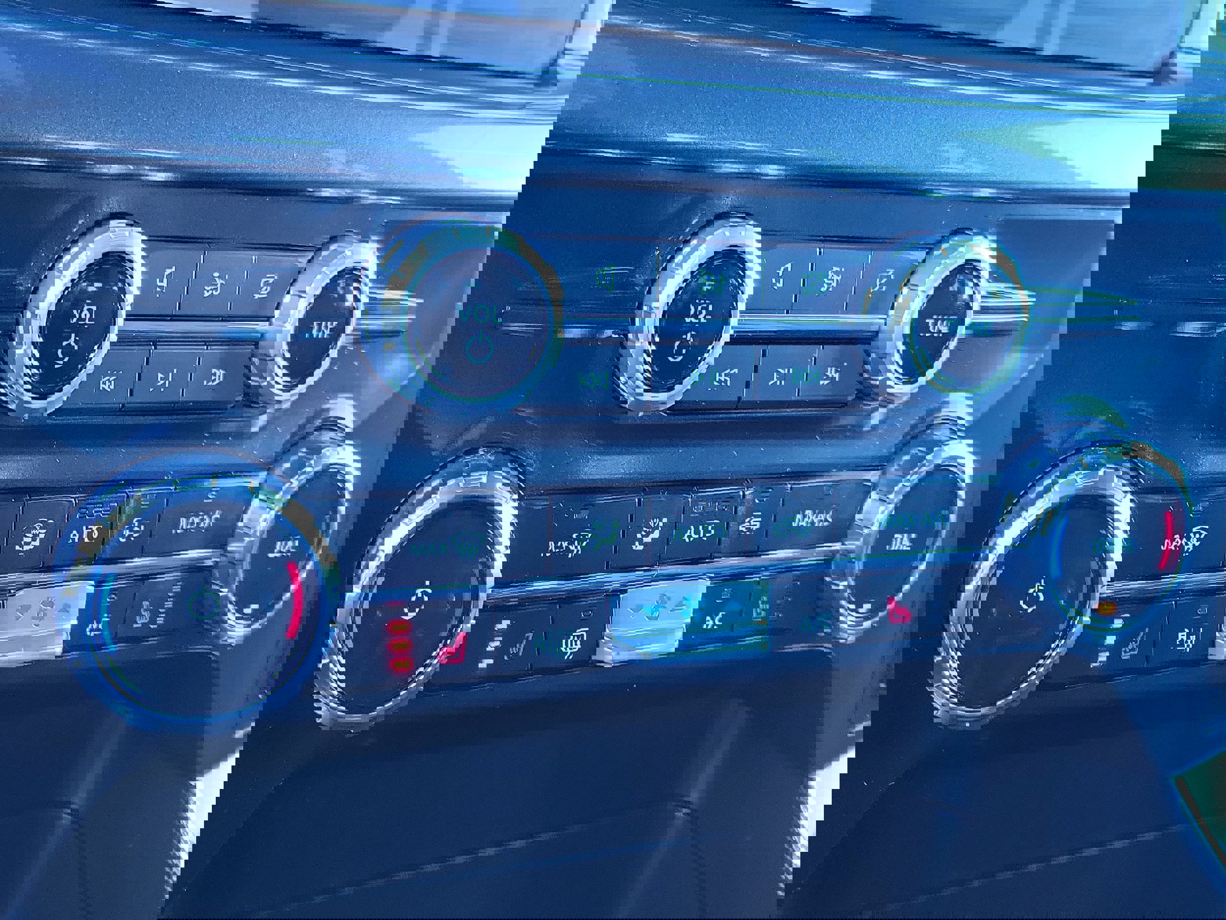 Used 2023 Ford F150 XLT w/ Equipment Group 302A High image 31