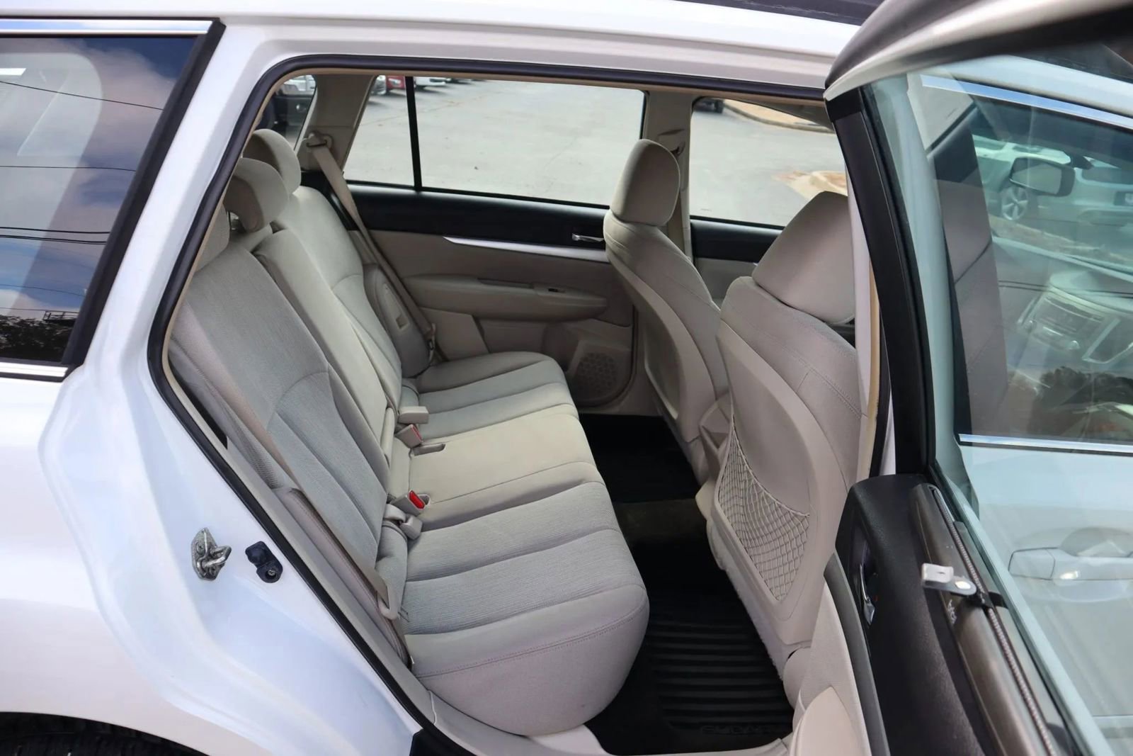 Used 2014 Subaru Outback 2.5i AWD/4WD image 19