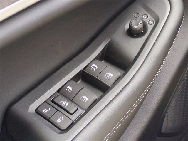 New 2025 Jeep Grand Cherokee Limited image 25