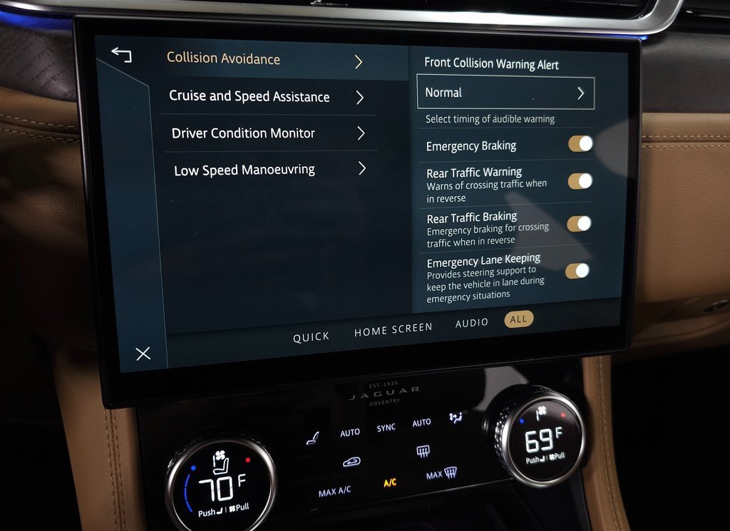 Used 2022 Jaguar F-PACE S image 25