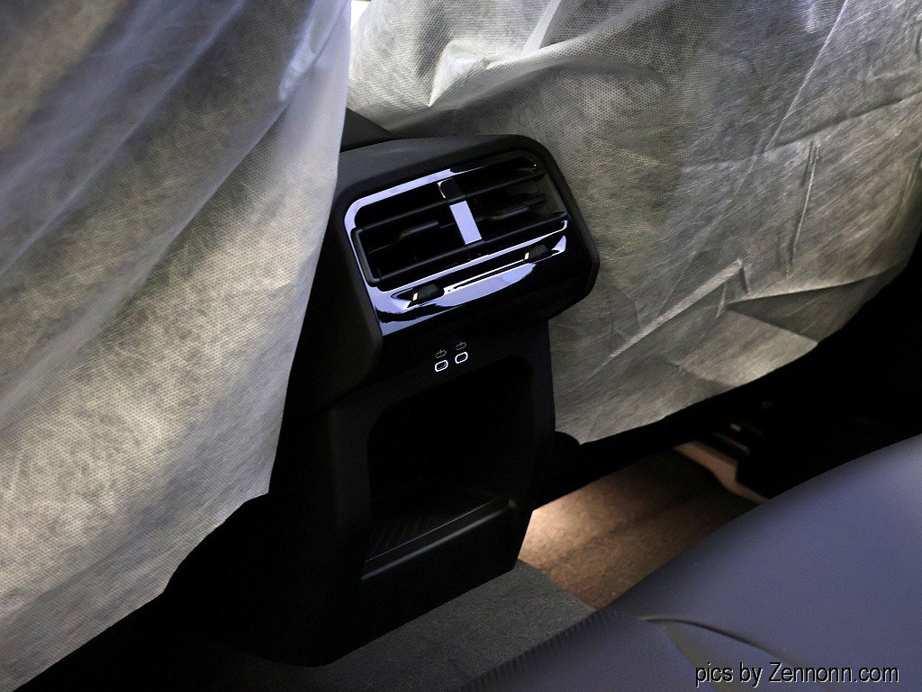 Used 2026 BMW i5 eDrive40 w/ M Sport Package image 14