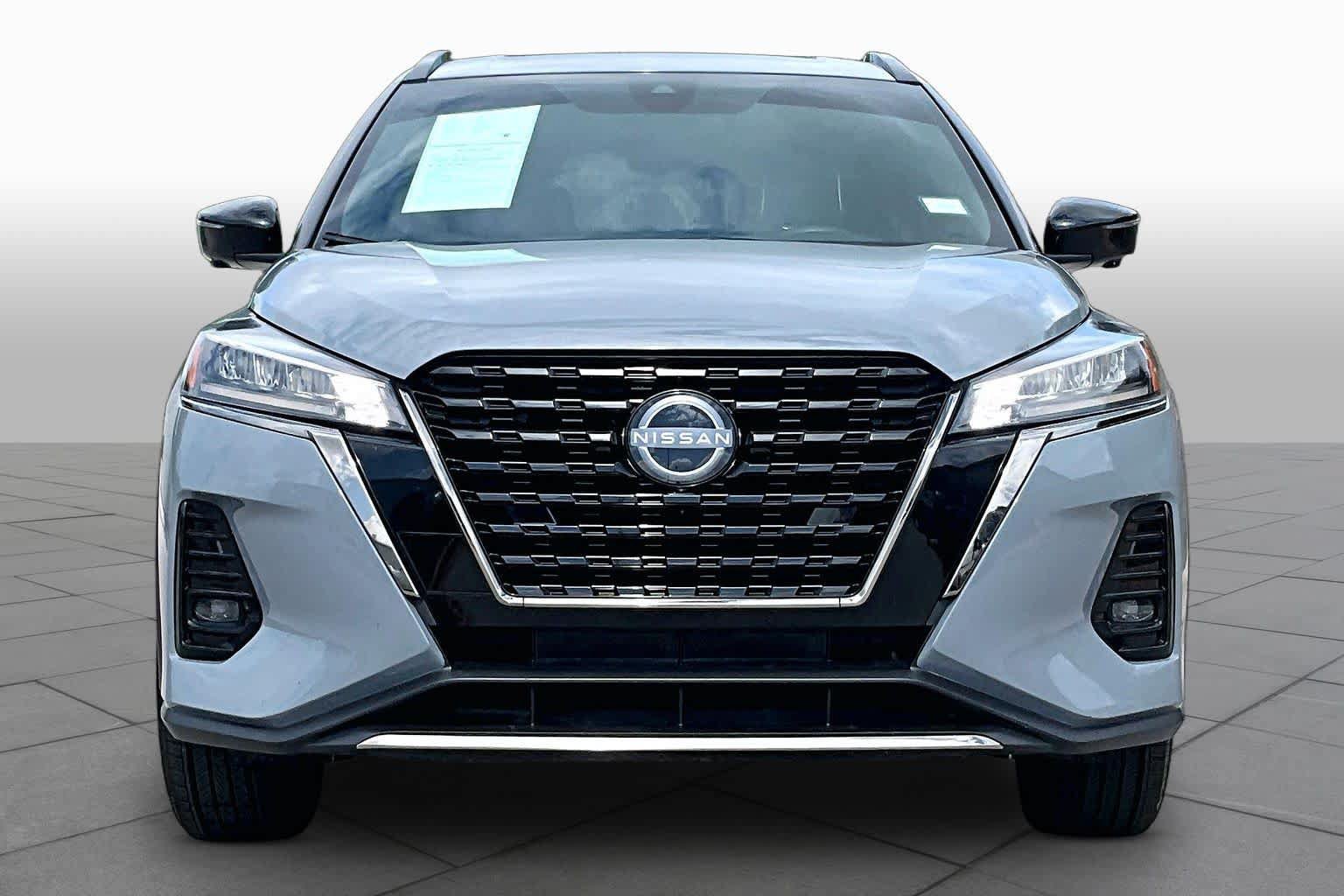 Certified 2024 Nissan Kicks SR w/ SR Premium Package FWD image 4