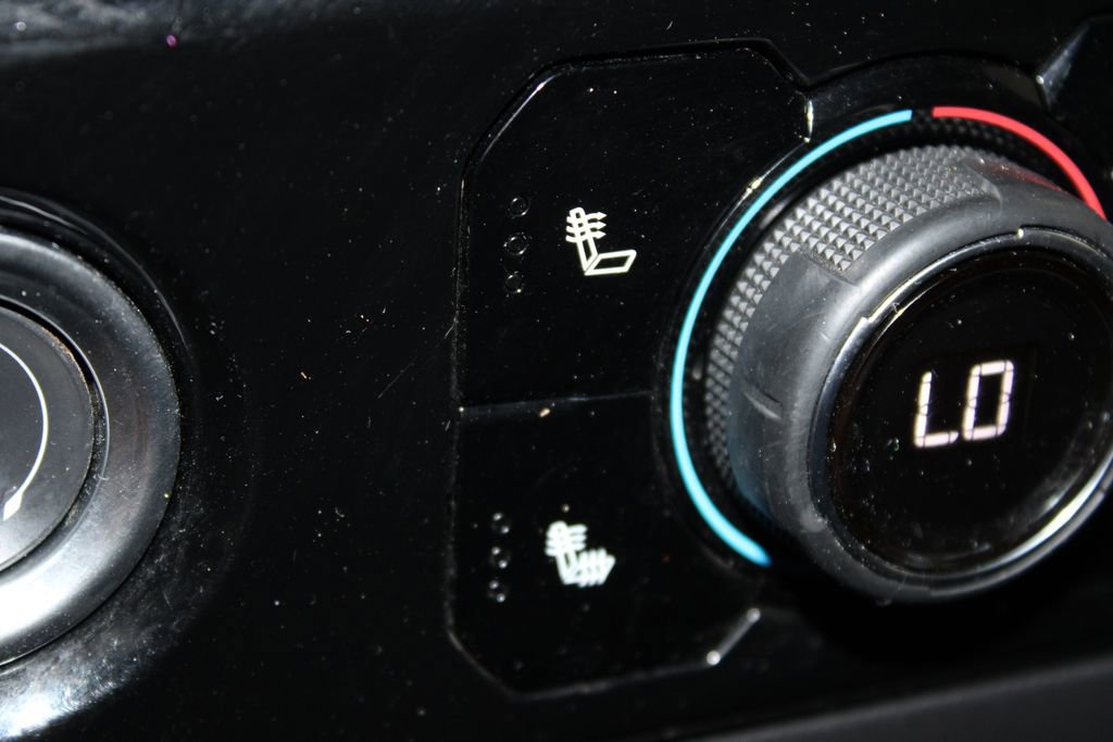 Used 2024 Chevrolet Silverado 1500 LT image 42