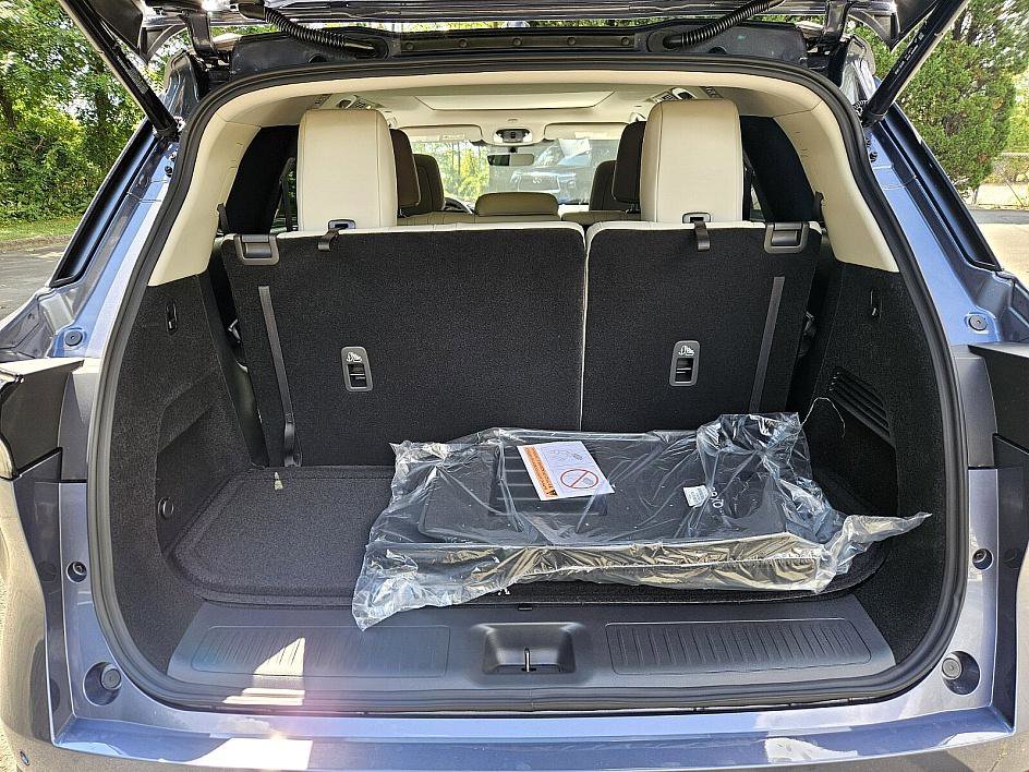 New 2026 INFINITI QX60 Luxe image 12