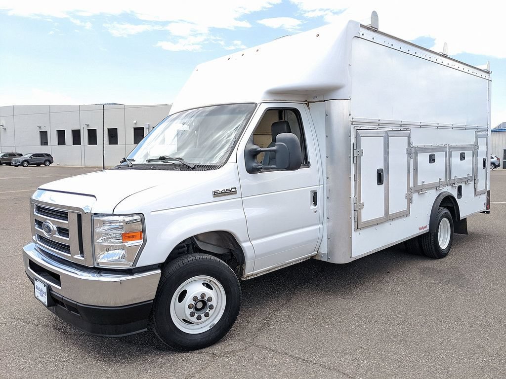 Used 2025 Ford E-450 and Econoline 450 Super Duty w/ Power Equipment Group RWD image 7