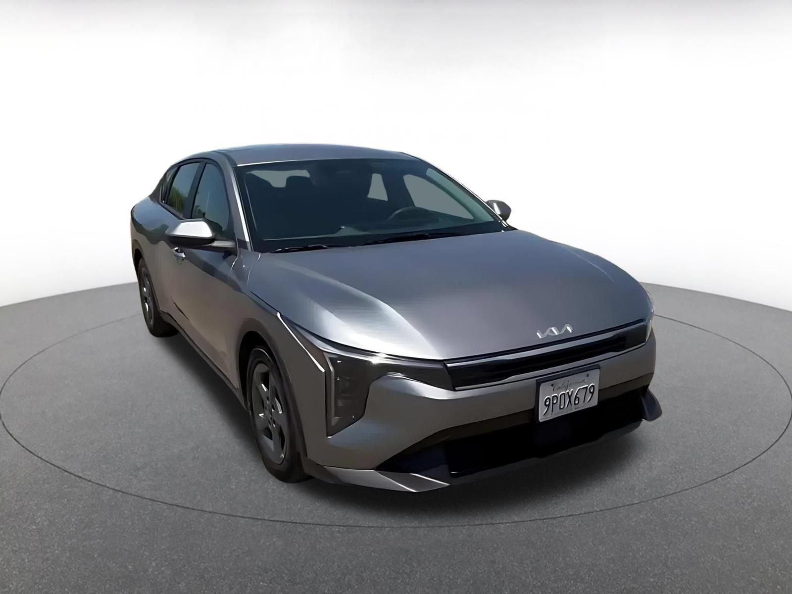 Used 2025 Kia K4 FWD image 3