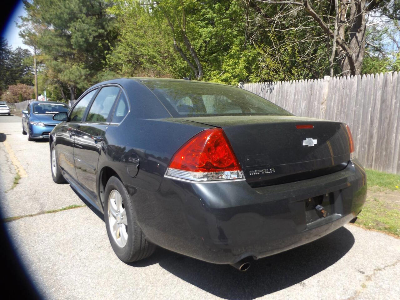 Used 2013 Chevrolet Impala LS FWD image 3