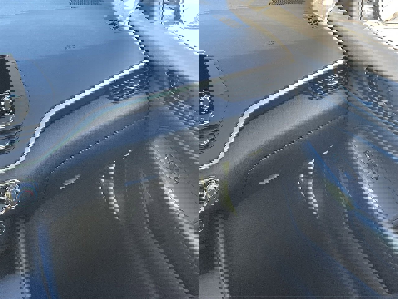 Used 2023 Nissan Altima 2.5 S image 16