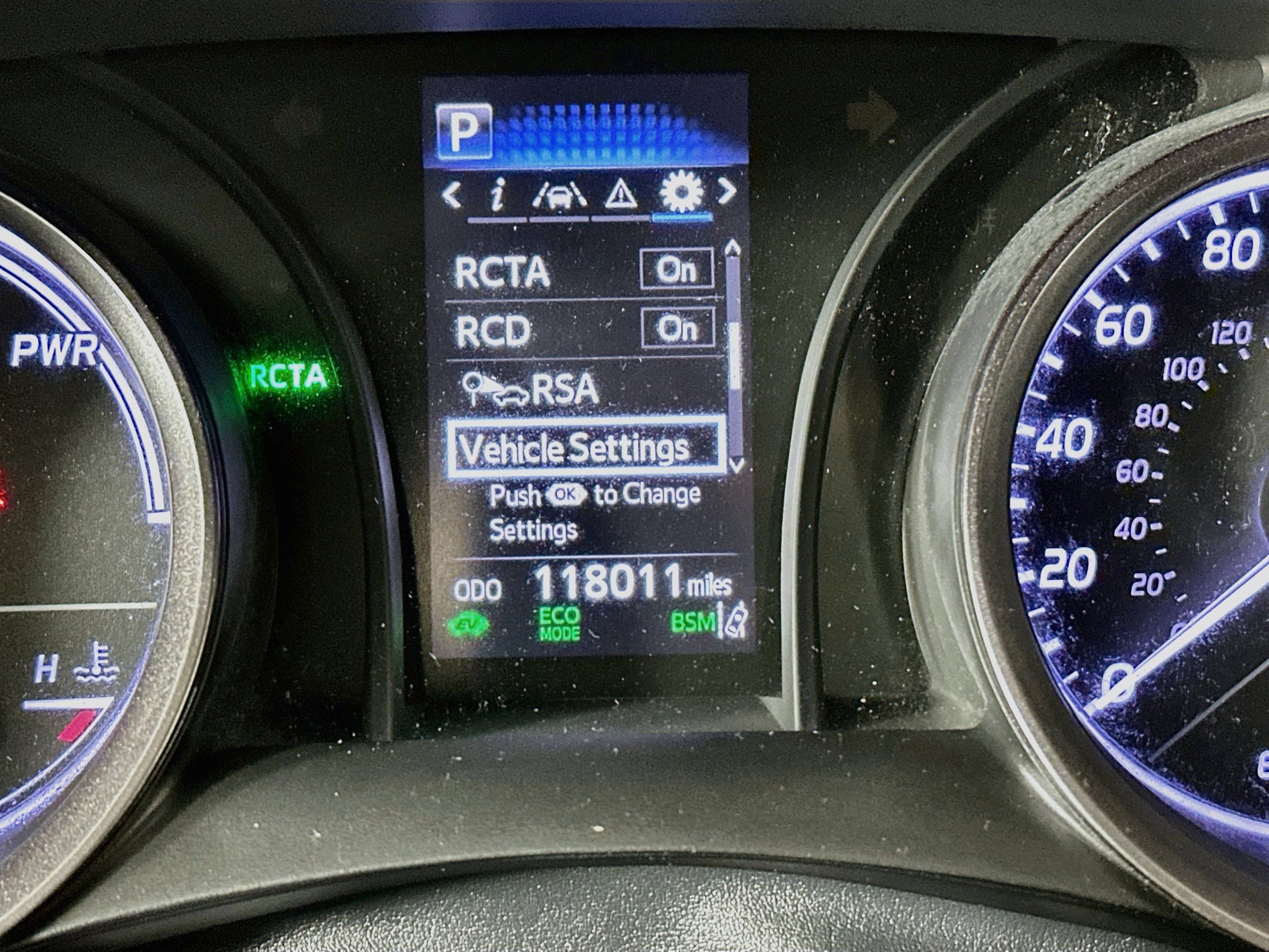 Used 2021 Toyota Camry SE w/ Cold Weather Package FWD image 19