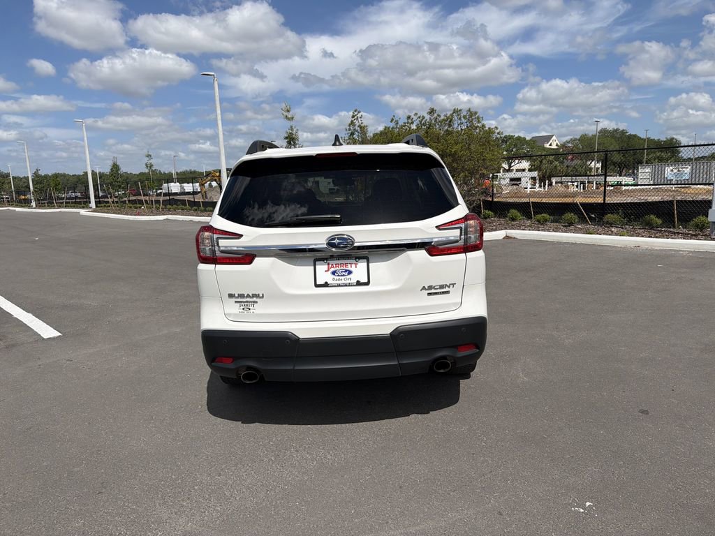 Used 2023 Subaru Ascent Limited w/ Technology Package AWD/4WD image 5