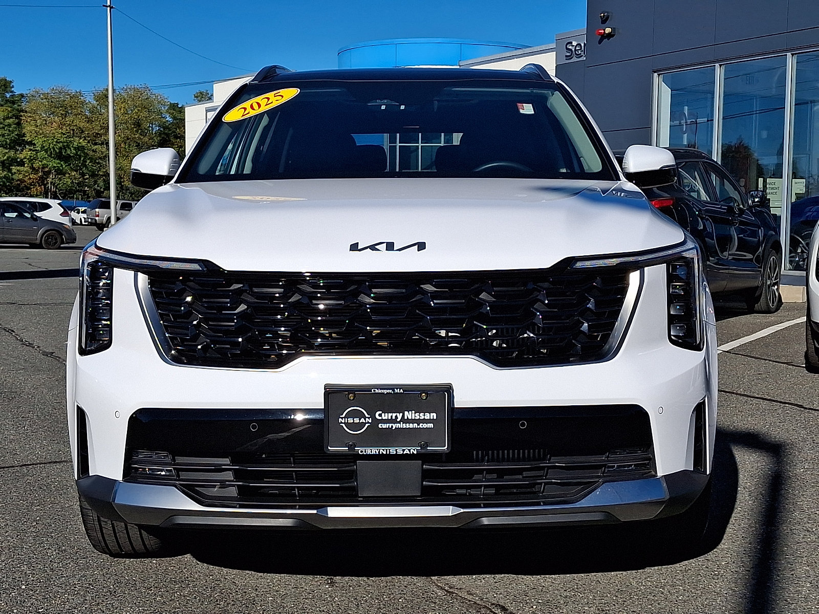 Used 2025 Kia Sorento EX w/ Panoramic Sunroof Package AWD/4WD image 2