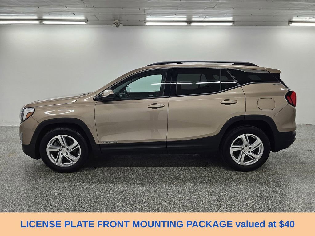 Used 2018 GMC Terrain SLE w/ Driver Convenience Package FWD image 9