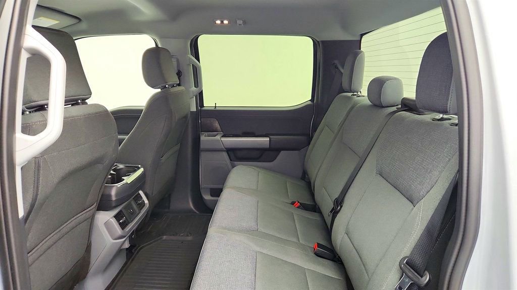 Used 2025 Ford F150 Lightning XLT AWD/4WD image 21