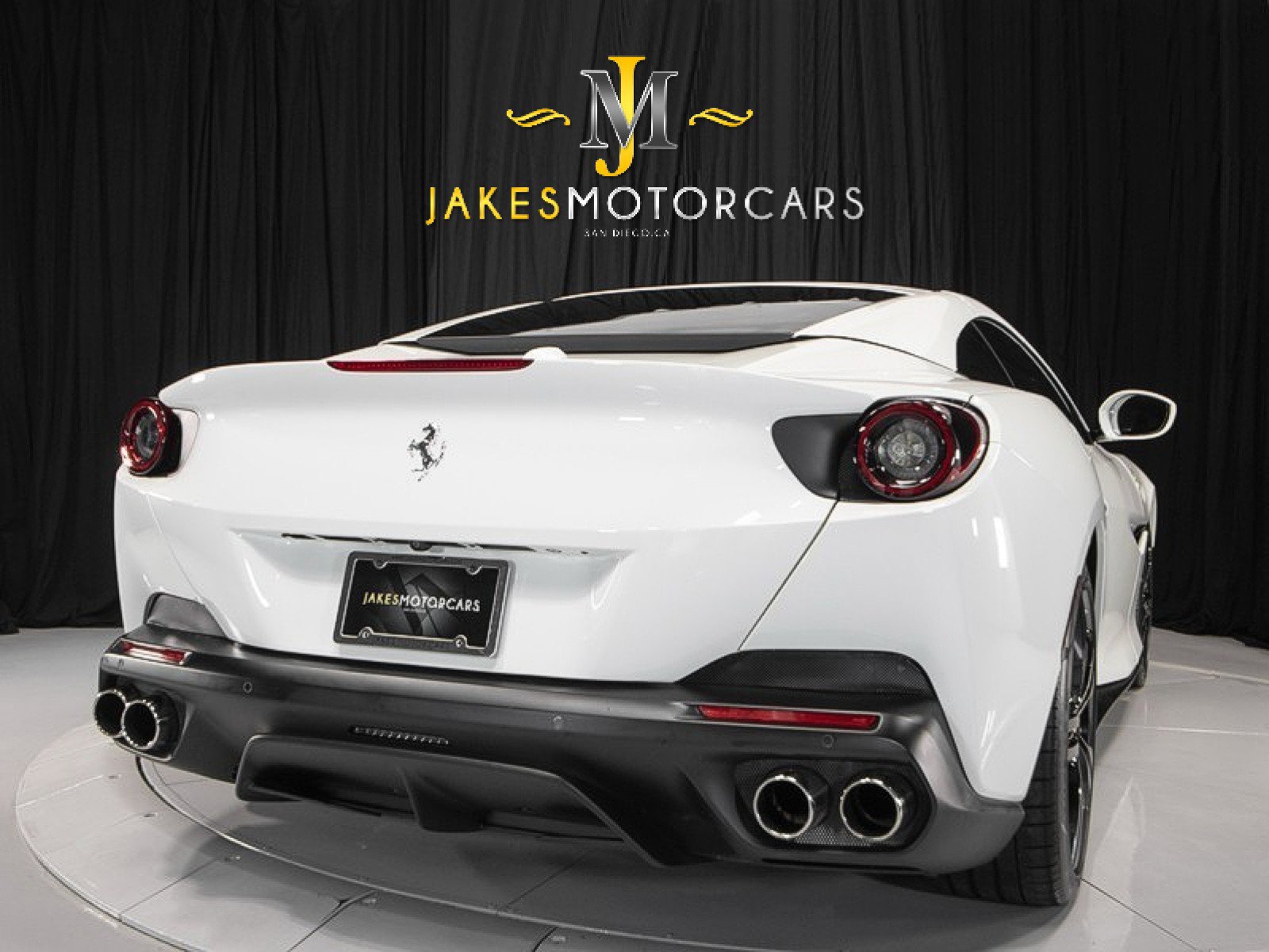 Used 2019 Ferrari Portofino image 12