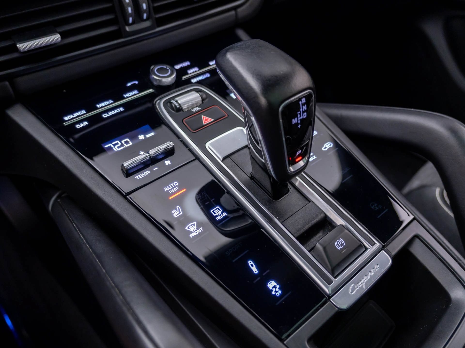 Certified 2022 Porsche Cayenne GTS AWD/4WD image 23