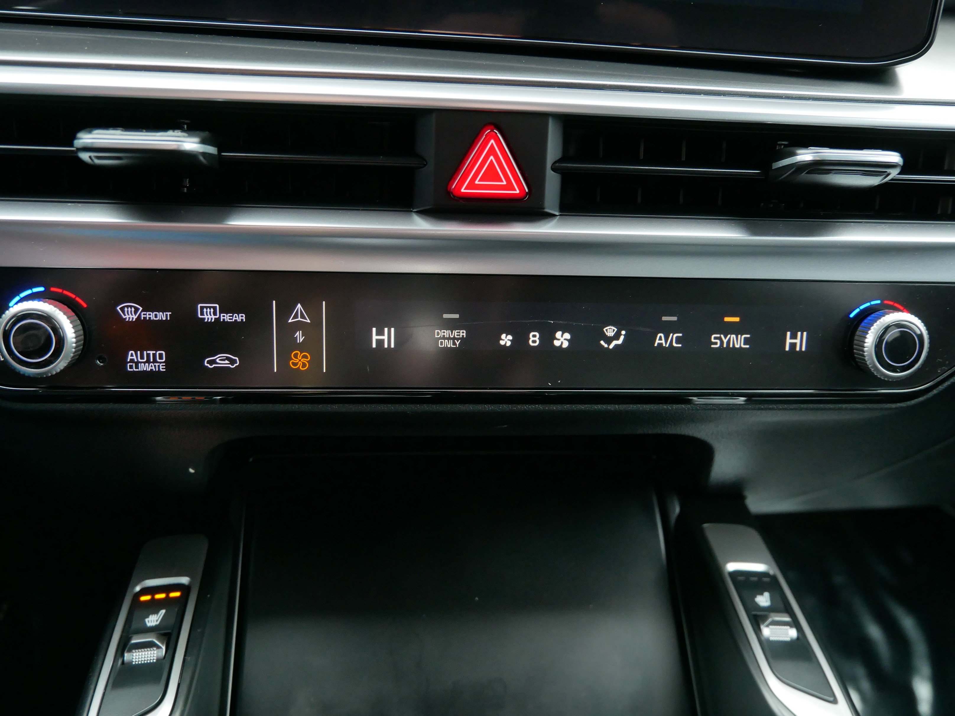 Used 2025 Kia Sorento EX image 23